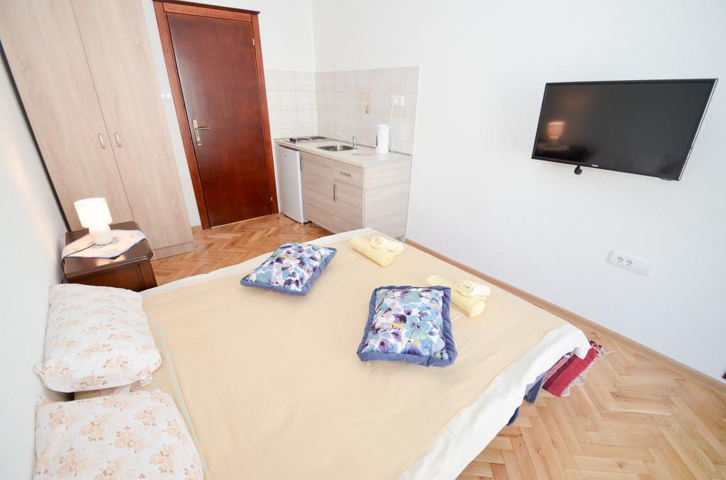 Apartments Ceklin Cattaro Esterno foto
