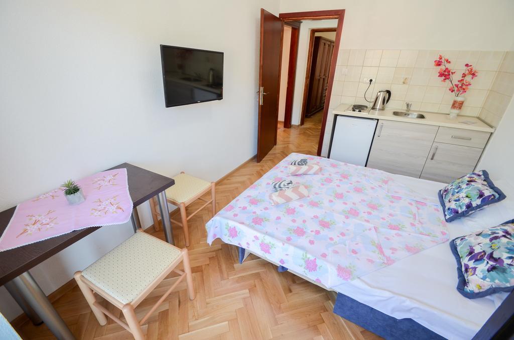 Apartments Ceklin Cattaro Esterno foto