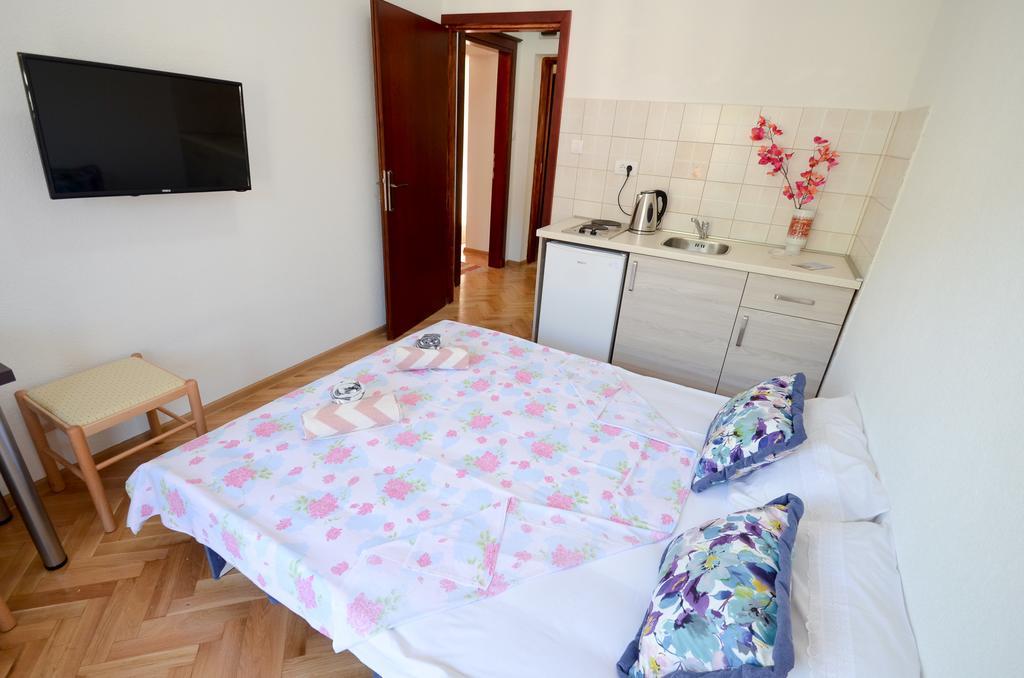 Apartments Ceklin Cattaro Esterno foto